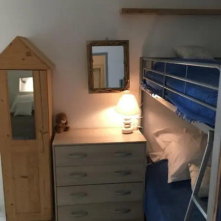 Tatil Evi Acqua Gelata Olmucciu